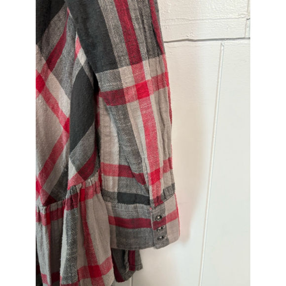Women's Free People Plaid Button-Down Top Size S Gray and Red - Picture 4 of 4